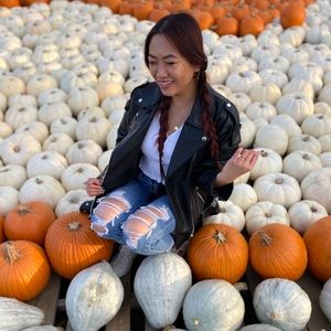 Meet your Posher, Angela